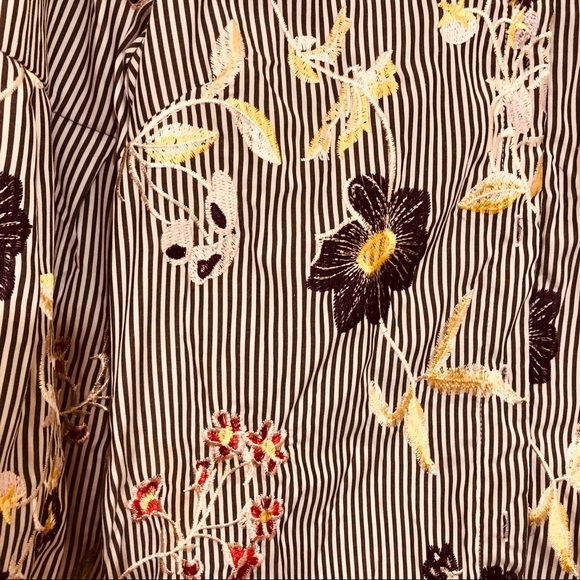 Nanette Lepore black, white striped top embroidery - Picture 2 of 9